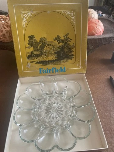 Vintage Anchor Hocking Green Glass Deviled Egg Dish Appetizer Dish Tray 10” Box