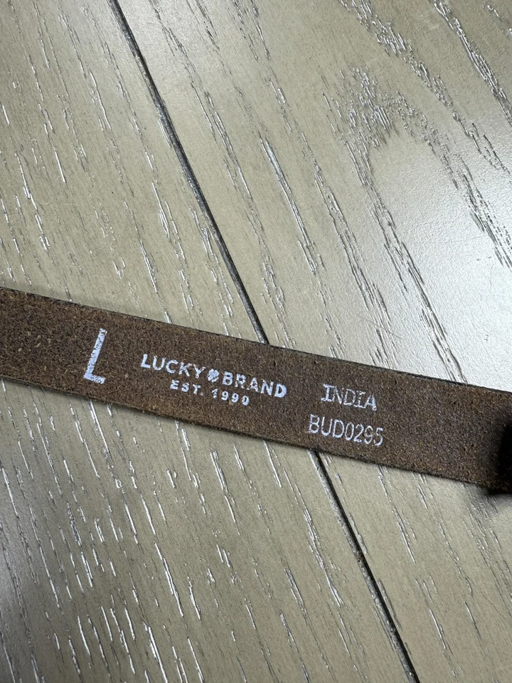 Cinturón Lucky Brand Para Hombre Grande Cuero Repujado Latón Hebilla Western 36 pulgadas Foto 3 de 4