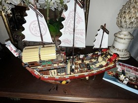 LEGO The LEGO Ninjago Movie: Destiny's Bounty (70618) Pre Owned mostly Complete