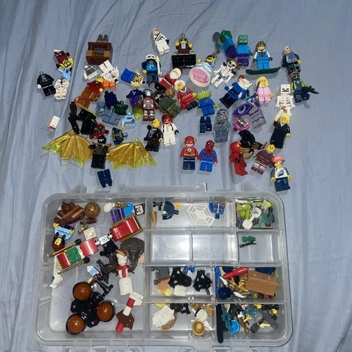 LEGO Minifigure Lot And Accessories ! Star Wars Ninjago Spiderman