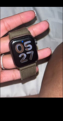 Apple Watch Series 6 44mm Blau Aluminiumgehäuse mit Deep Navy Sportarmband (GPS,...