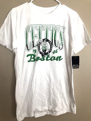 NWT  BOSTON CELTICS NBA Stadium Essentials Tshirt  Size M