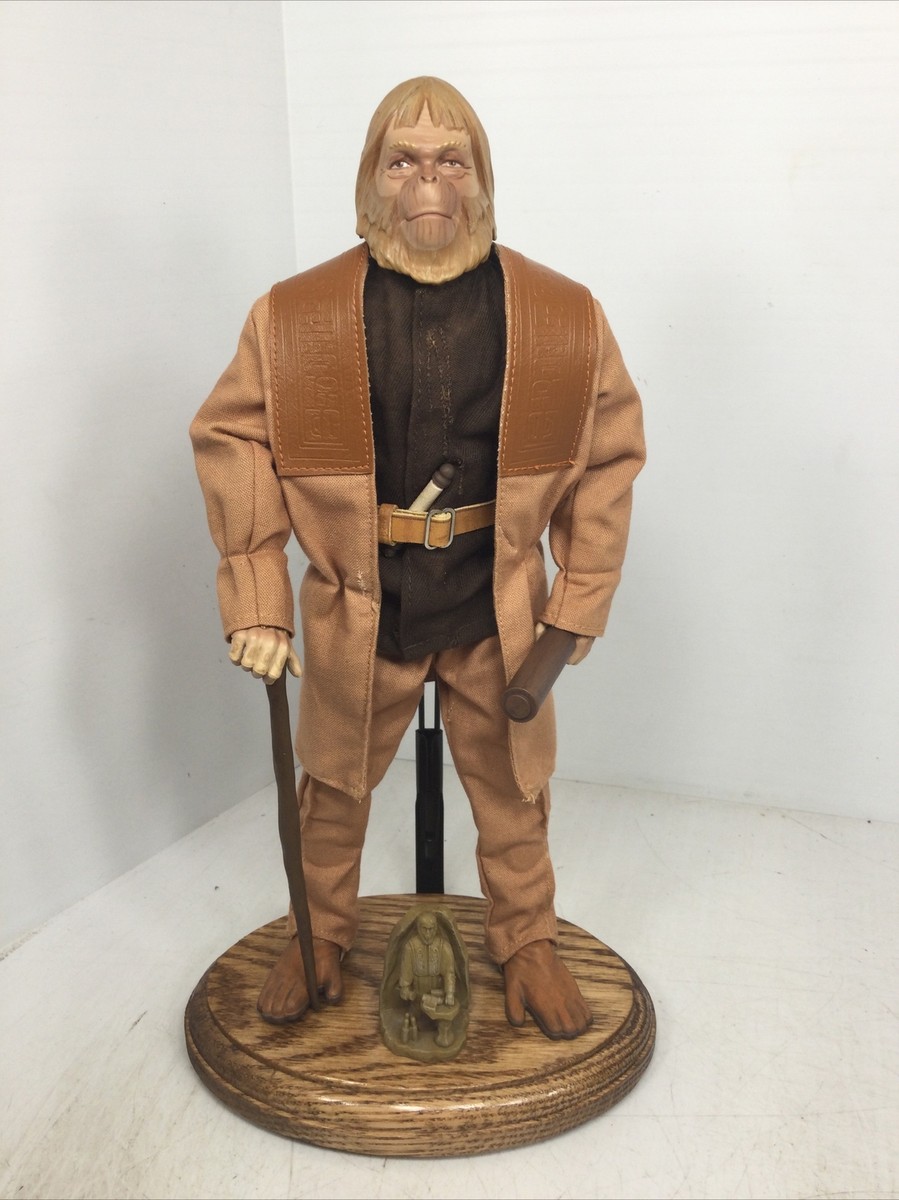 1/6 SIDESHOW DOCTOR ZAIUS “PLANET OF THE APES” SCROLLS, STATUE