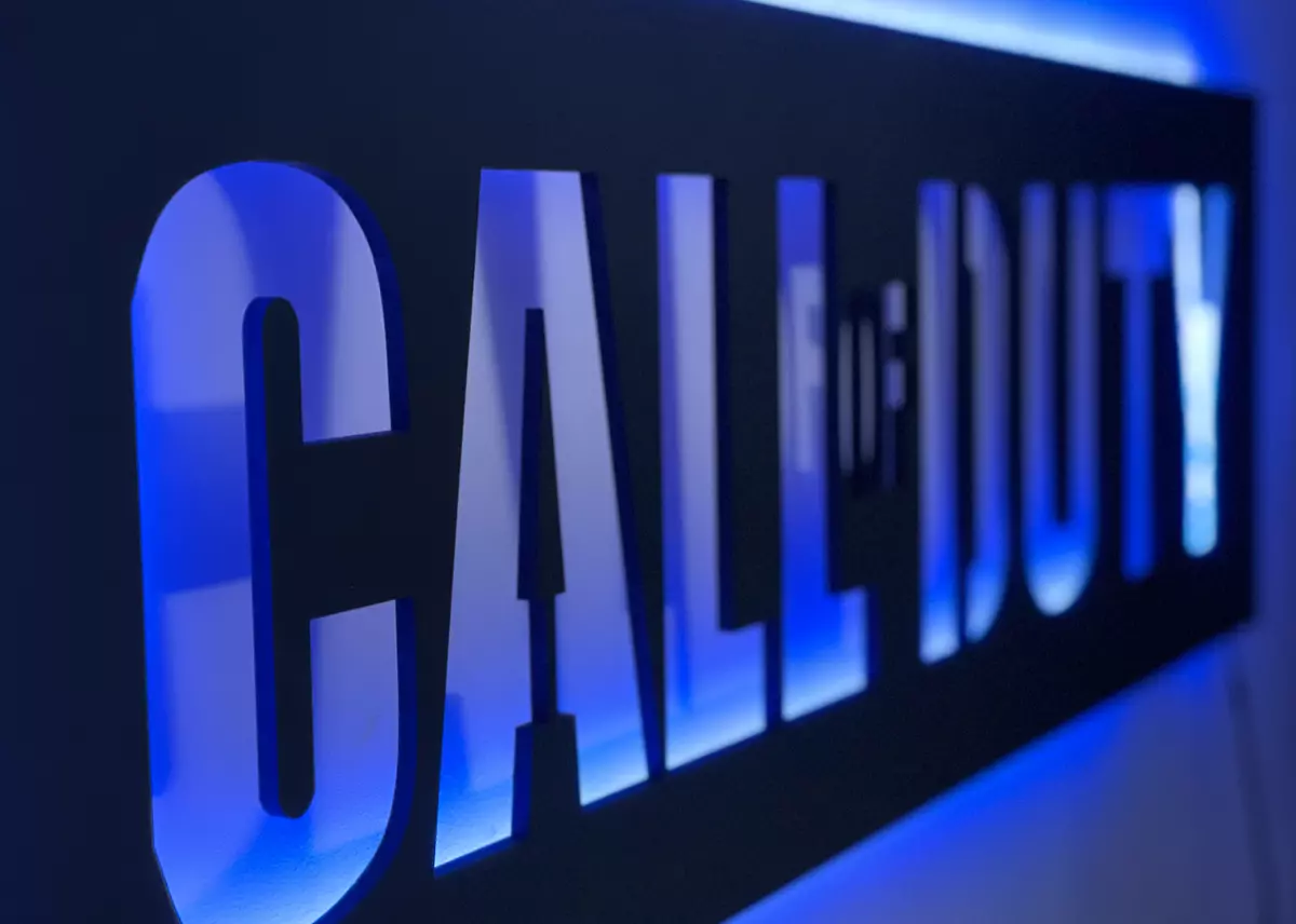 Call of duty neon sign deals