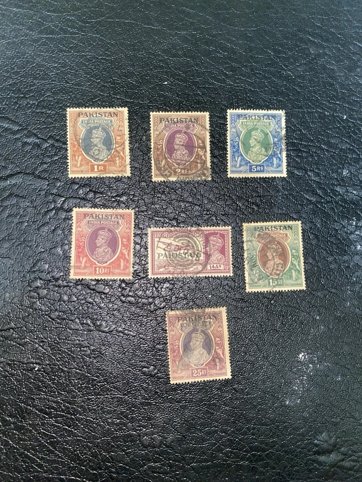 Selos do Paquistão do ano 1941–1949.   Conjunto raro com estampa sobre - Imagem 2 de 4