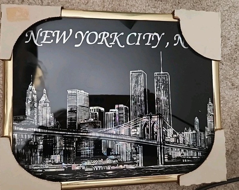 Vtg 10"x8" Foil Glass NYC  Skyline Plaque Twin Towers , Brooklyn Bridge.. New