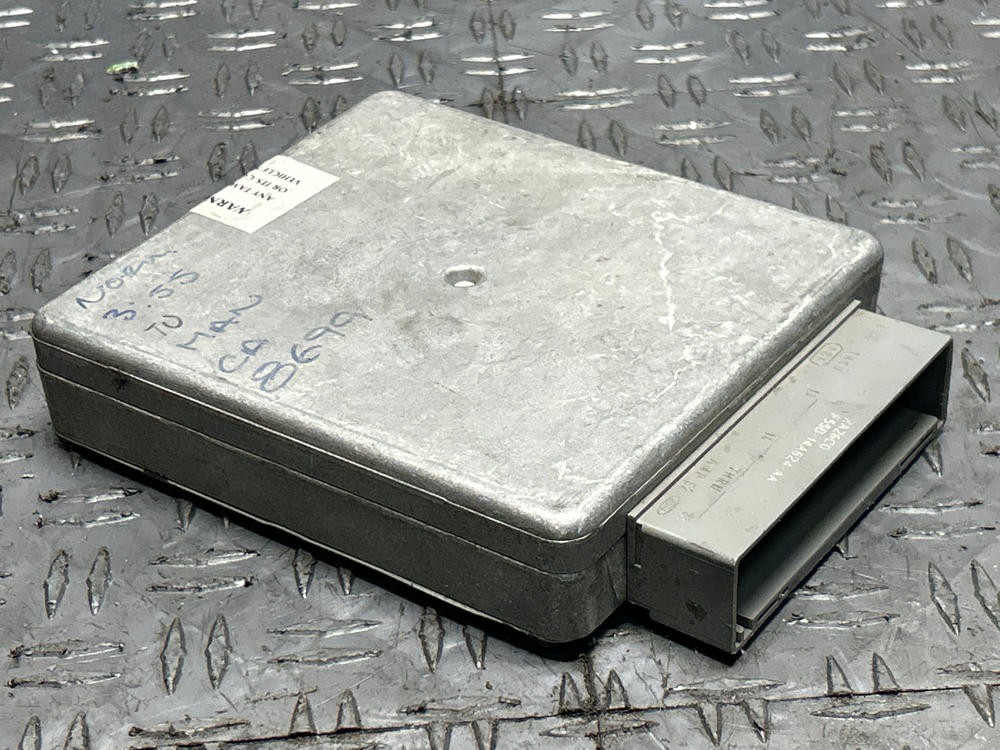 Ford GT 2001 Control unit