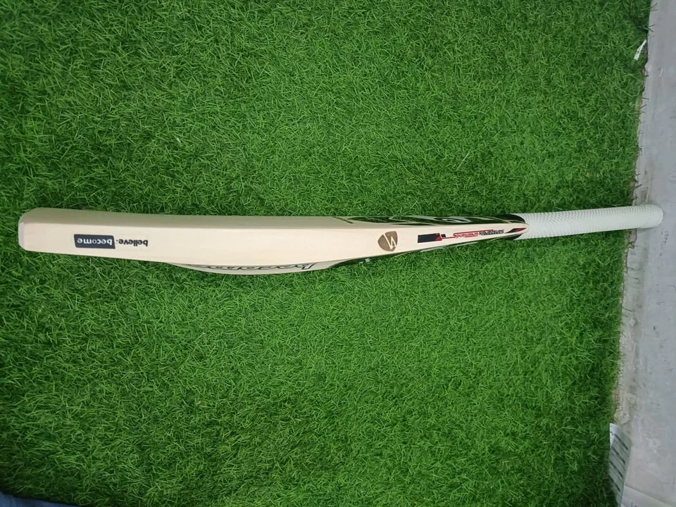 SG Player Edition English Willow Cricket Bat – Grade 1 Professional Bat - Image 3 of 4