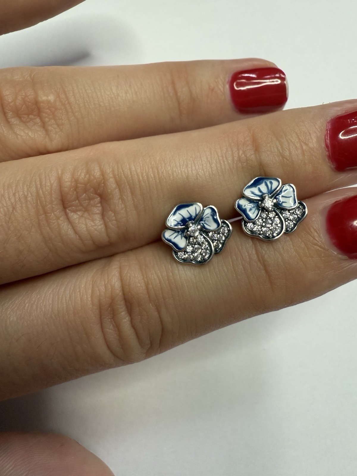 Pandora Sparkling Blue Pansy Stud Earrings with Cubic Zirconia 290781C01