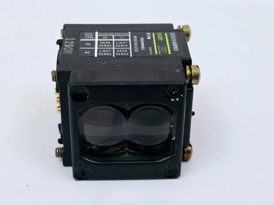 EATON CUTTLE HAMMER E51DP2 LIMIT SWITCH PHOTOELECTRIC SENSOR HEAD (NEW OPEN BOX) - Image 4 of 4