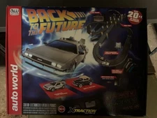 BACK TO THE FUTURE AUTO WORLD RAREST SET - ELECTRIC RACE - UNIVERSAL - NEW \ BOX