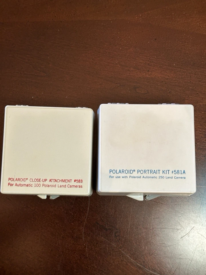 Kit de retrato Polaroid vintage #581A y accesorio de primer plano Polaroid #583 paquete Foto 2 de 4