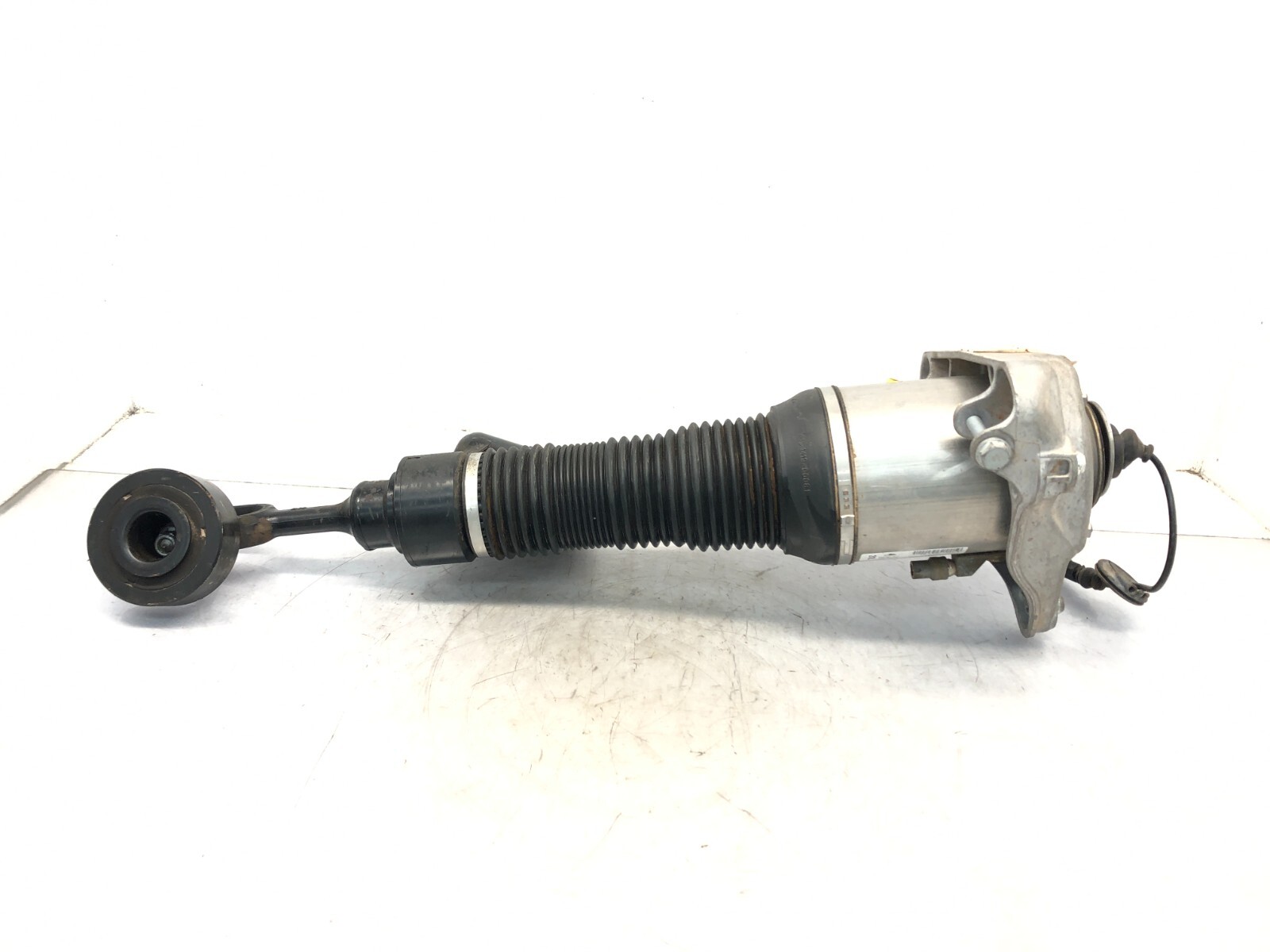 2014-2018 BENTLEY FLYING SPUR AWD LEFT DRIVER FRONT AIR STRUT SHOCK OEM.