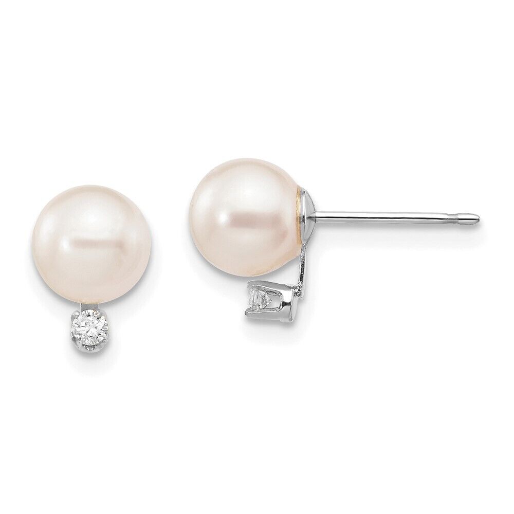 14k Yellow Gold 6-7mm Round White Saltwater Akoya Pearl Earrings 14k Yellow Gold 6-7mm Round White Saltwater Akoya Pearl Earrings