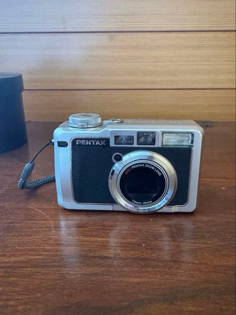 Pentax Optio 750Z CCD Camera Old Compact Digital Camera