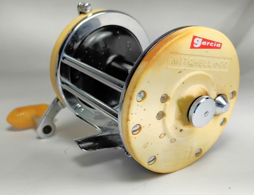 Garcia MITCHELL 600 Reel Made In France Working Good - Picture 1 of 18