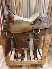 16.5" Martin Cowhorse Saddle with Flank Cinch - 7"/FWB/Wide