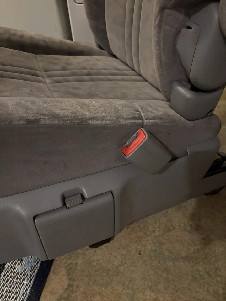 Toyota Sienna 2001 gris segunda fila asiento lateral del pasajero Foto 3 de 4