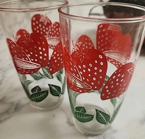 6"t 2 Vintage Anchor Hocking/ L Strawberry Drinking Tumblers Iced Tea Leafs Rare