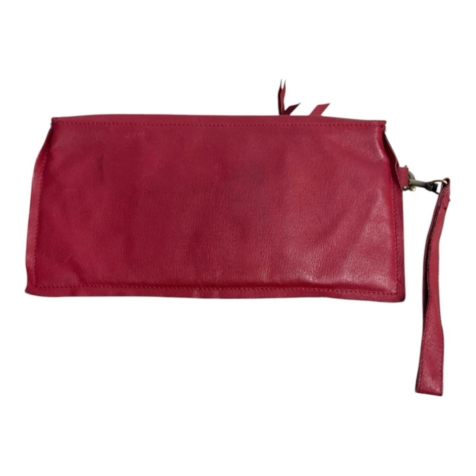 Bolso sin asas Nine West de cuero rojo con herrajes de latón cartera vintage Foto 3 de 4