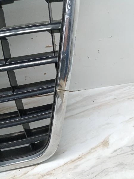 Grille Upper Without Adaptive Cruise Gloss Black Fits 09-11 AUDI A6 27638 - Изображение 3 из 4