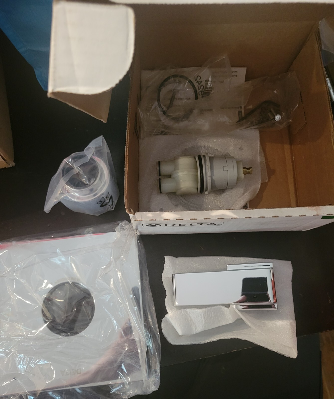 Delta T14067 Ara Monitor 14 Series Single Function Pressure - Chrome