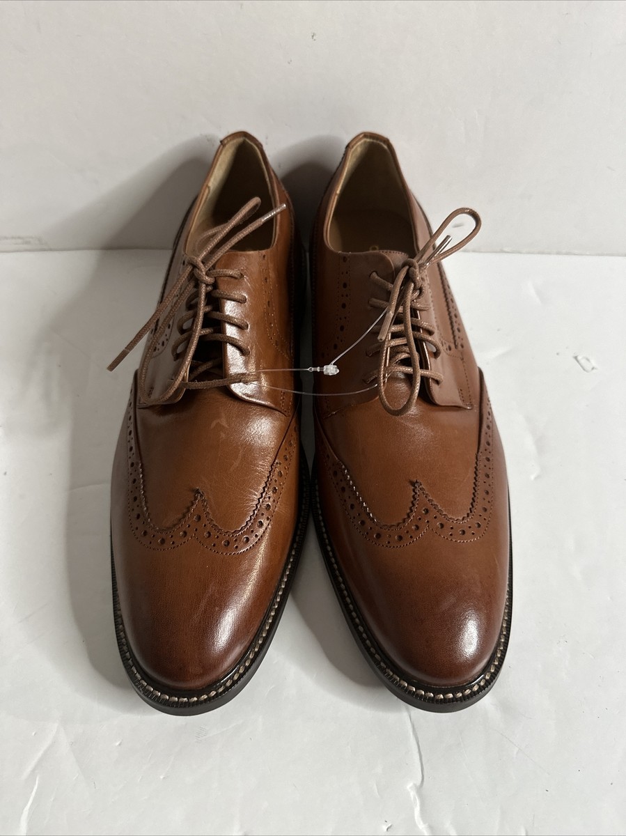 Cole Haan Men display picture 1