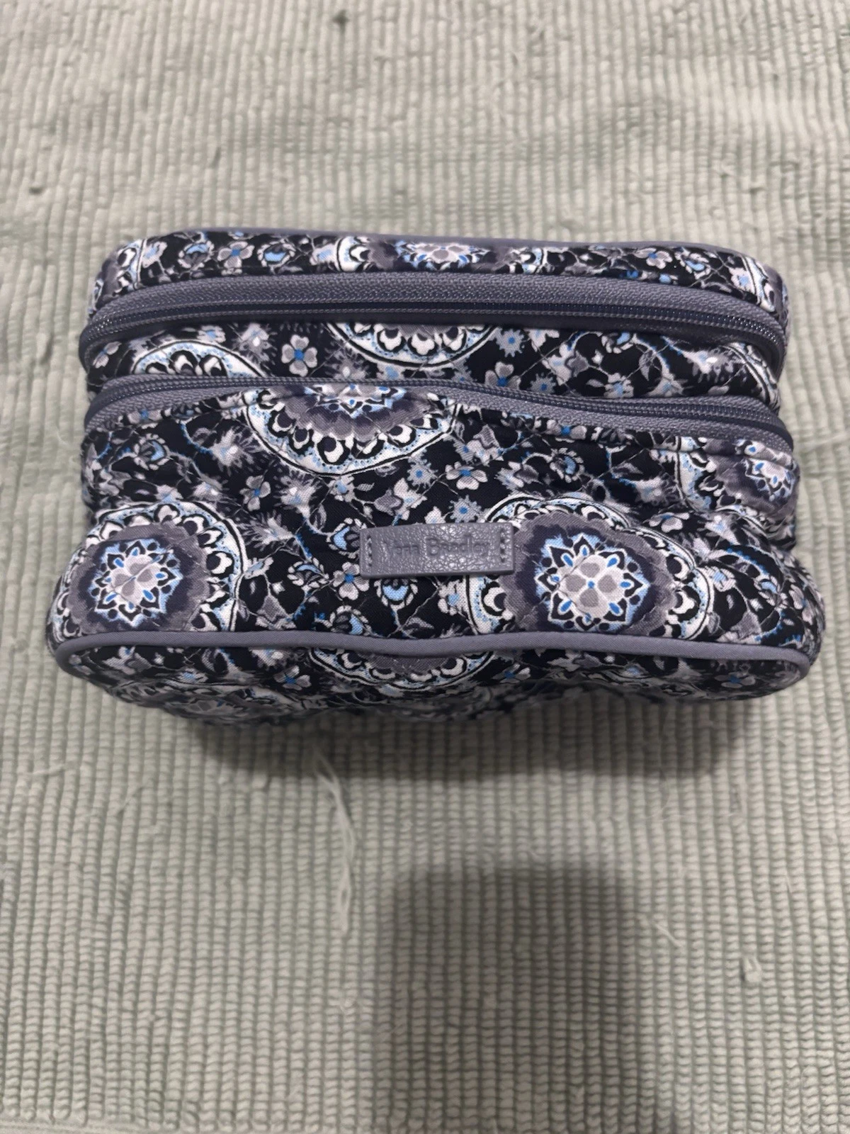 Vera Bradley Perennials Gray Travel Organizer Cosmetics Bag
Opens in a new window or tab