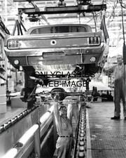 1964 FORD MUSTANG FACTORY ASSEMBLY LINE 8X10 PHOTO VINTAGE PONY CAR AUTOMOBILIA