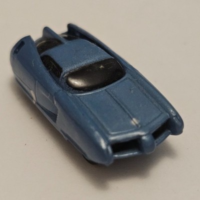 Micro Machines Alfa Romeo Bat 7 Classic Concept Car blau