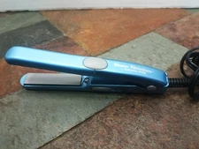 BaByliss Pro Nano Titanium Travel 1/2" Mini Flat Iron Straightener - Used Tested