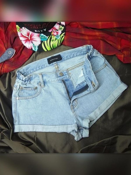 Women Minkpink Shorts White Denim 36 / S / 44