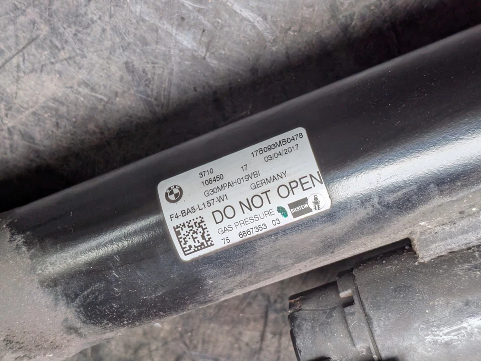 Conjunto de puntal amortiguador trasero izquierdo BMW M550I xDrive G30 18-23 VDC EDC Foto 3 de 4