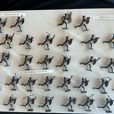 britains toy soldiers pre 1970 Zulus African Warriors 31 Figures
