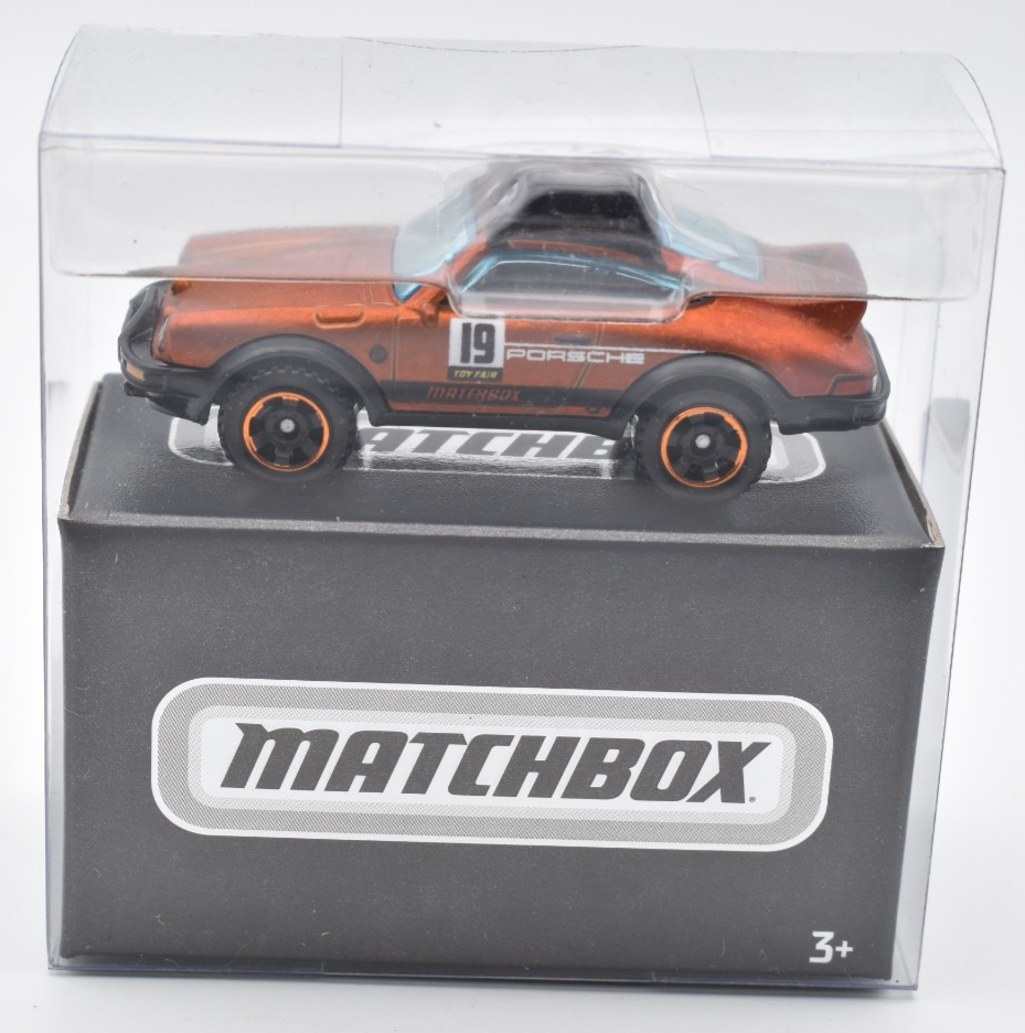 Matchbox Superfast 1985 Porsche 911 Rally bronze brown. 2019 Toy