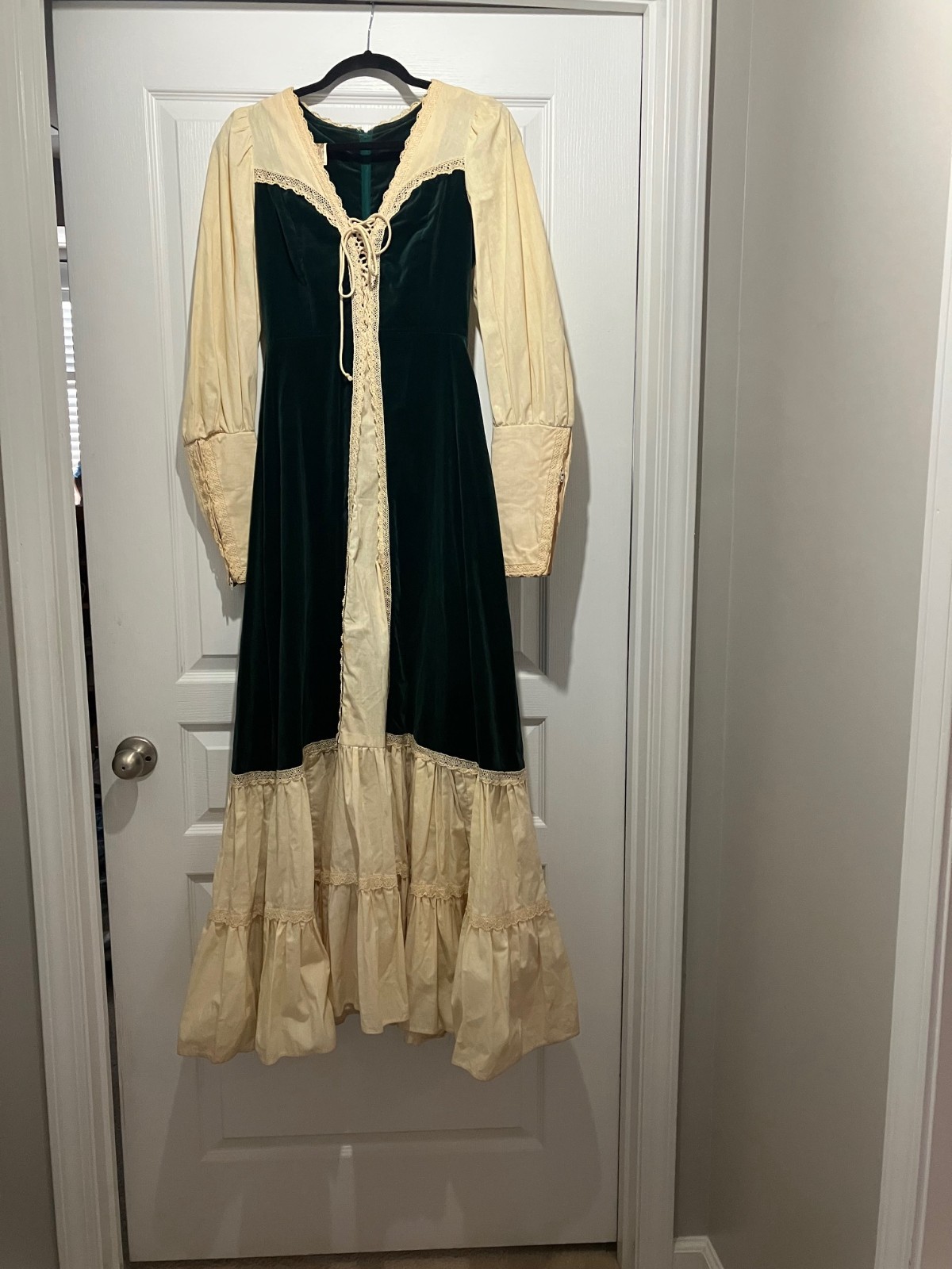 Vintage Gunne Sax prairie-style dress with lace trim, laid flat