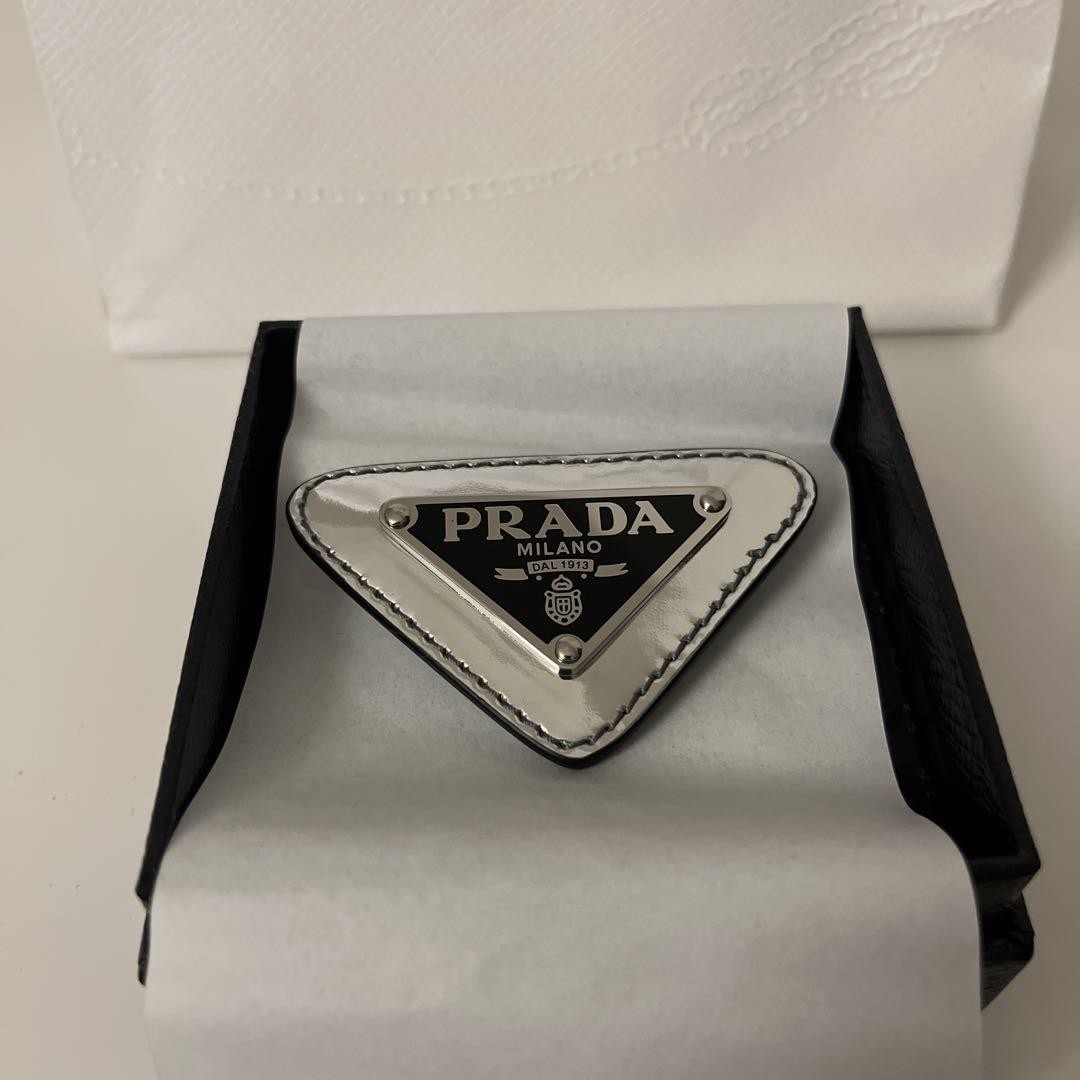オリバーガル PRADA P is for Perfect, and also for Prada. Coincidence? We don't