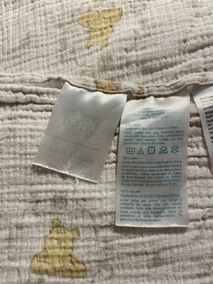 Disney Baby Aden + Anais Clásica Winnie The Pooh Algodón Muselina Envoltura Manta Foto 3 de 4