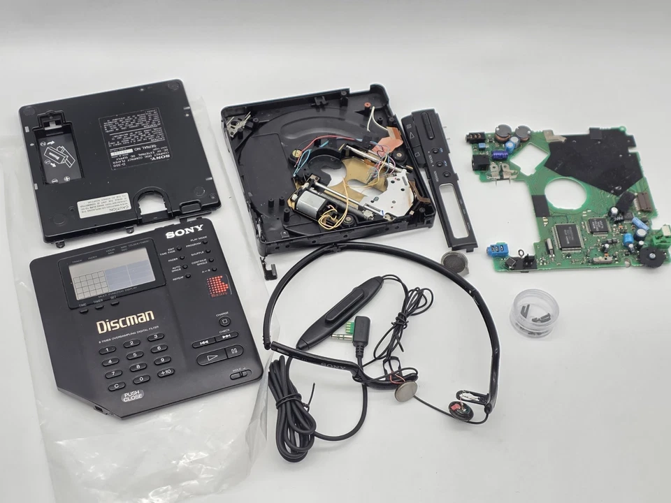 Sony Discman D-350 Ersatzteilspender / Defekt / Vintage CD Player K1 - Bild 2 von 4