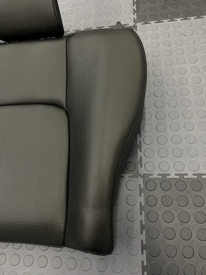 Cojín asiento trasero conductor izquierdo Lexus CT200H 2011-2017 CUERO NEGRO OEM Foto 3 de 4