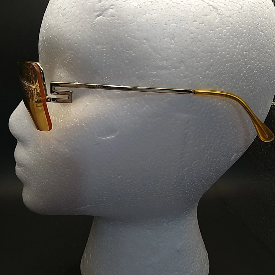 Gafas de sol vintage de diseñador VERSACE tono amarillo y dorado mod 18 COL N30/251 Italia Foto 2 de 4