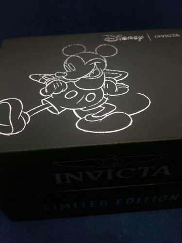 Invicta Speedway Mickey Mouse L/E mod 37808 men's wristwatch - Picture 10 of 10