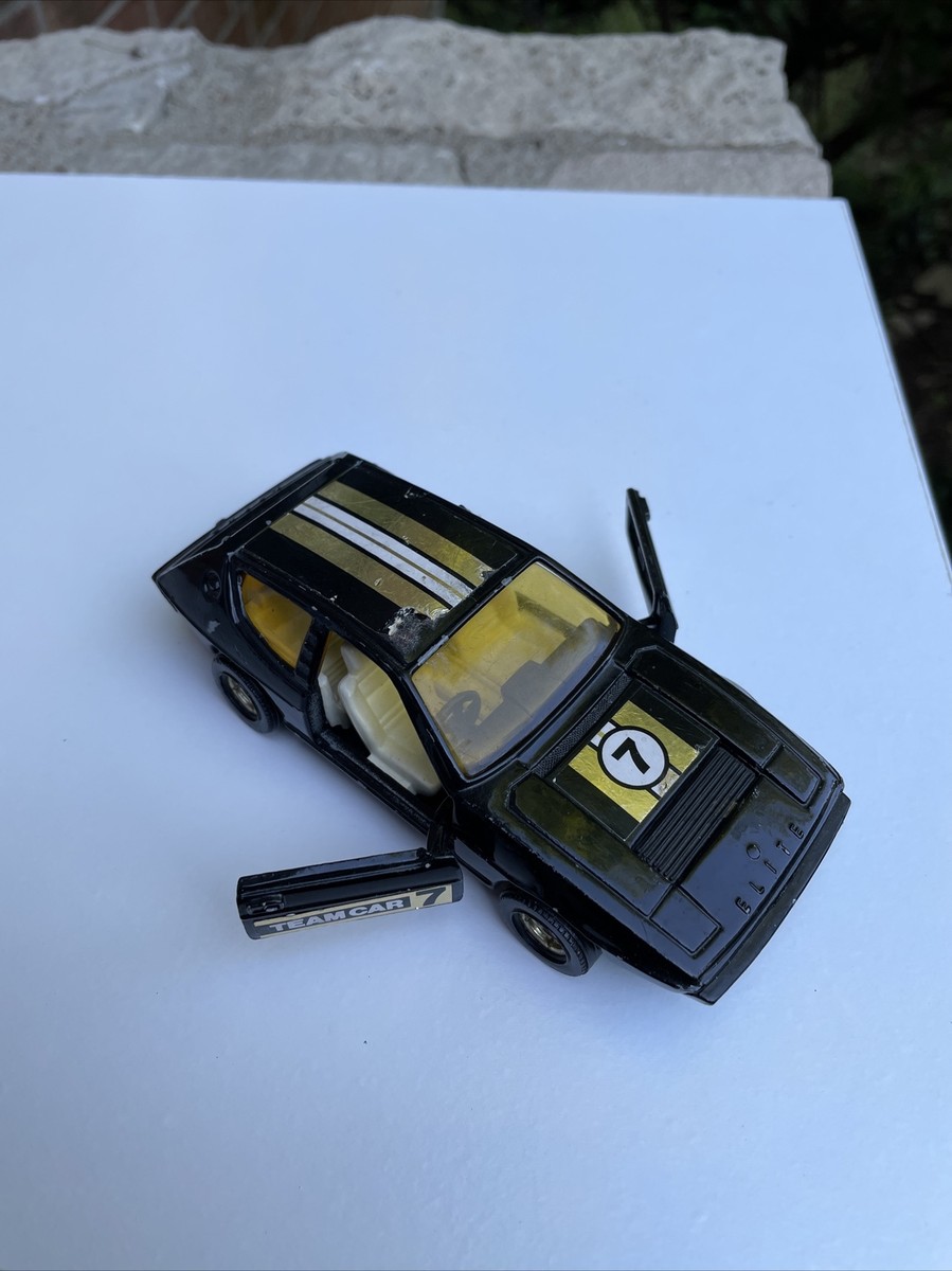 Lotus Elite Corgi Team Car #7 Made in Great Britian 1/36
