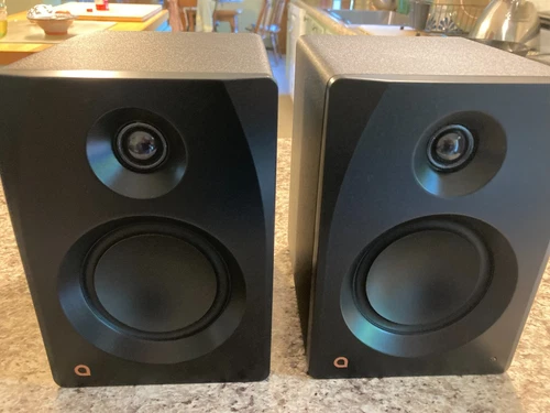 Artesia M-200 Studio Monitors | MaxStrata®