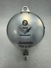Accurate Valiant 2 1000 Big Game Off Shore NEW MODEL Blem VT2-1000-S-0013