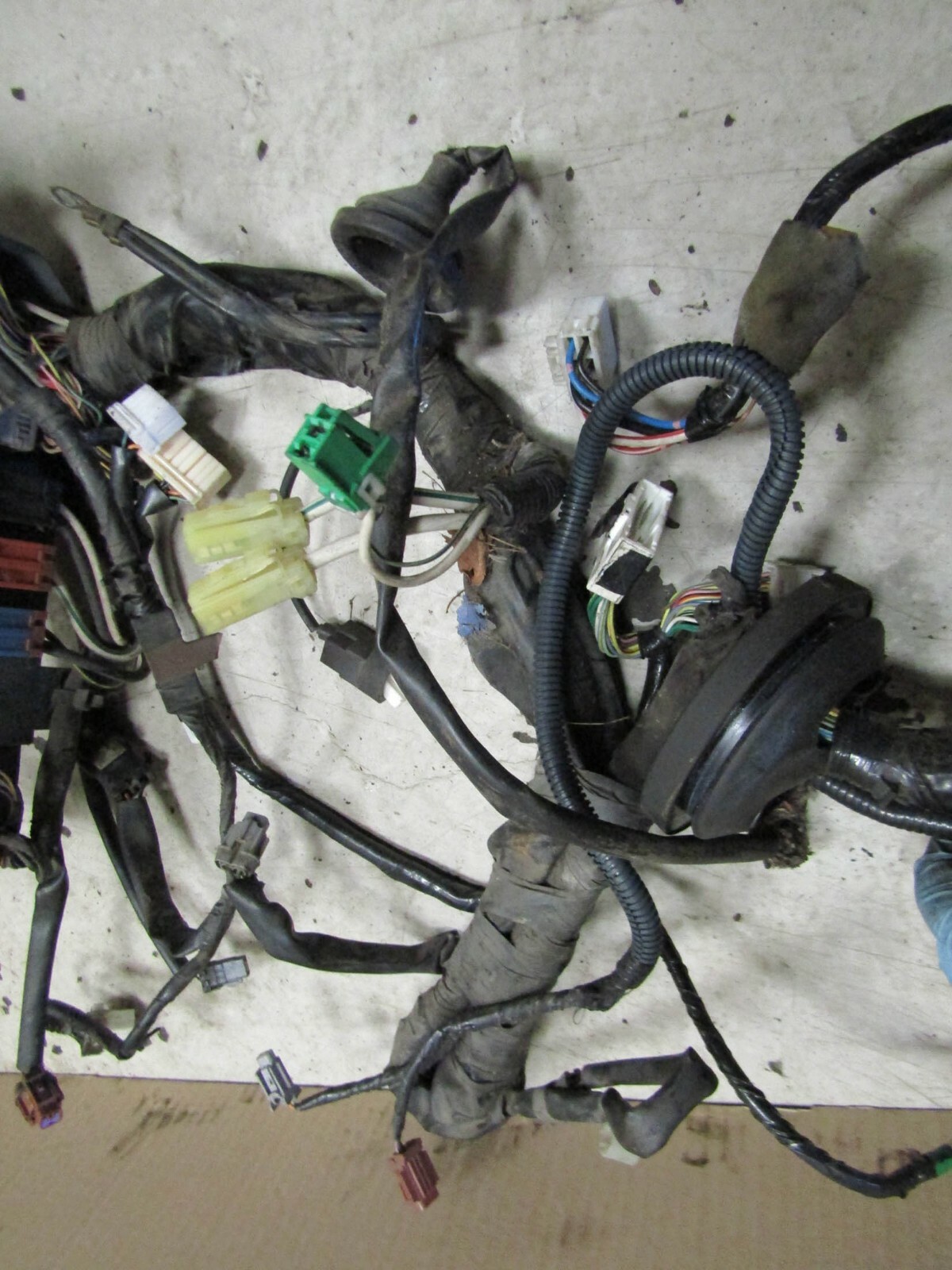 Nissan Patrol 3.0 Y61 9704 ZD30 DI engine bay wiring harness loom