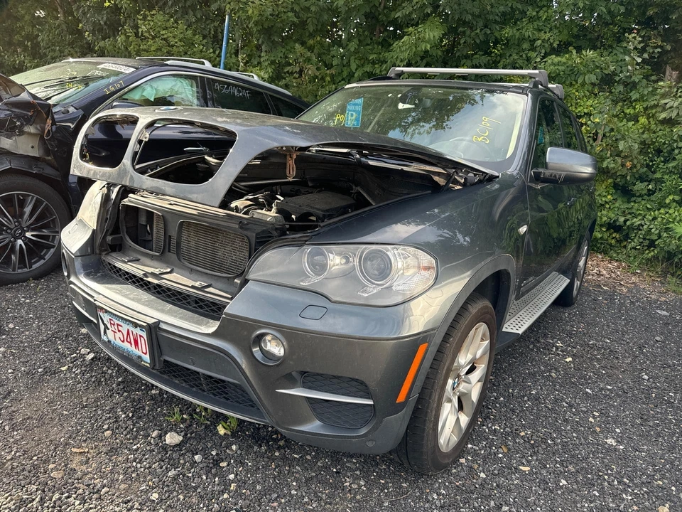 11 12 13 BMW X5 Windshield Glass - Imagem 2 de 4