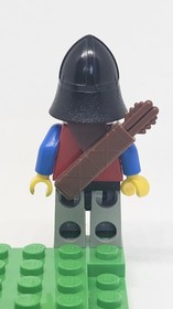 (2) LEGO Minifigure Dragon Knight Castle Kingdoms 7946 Crossbow Archer Quiver