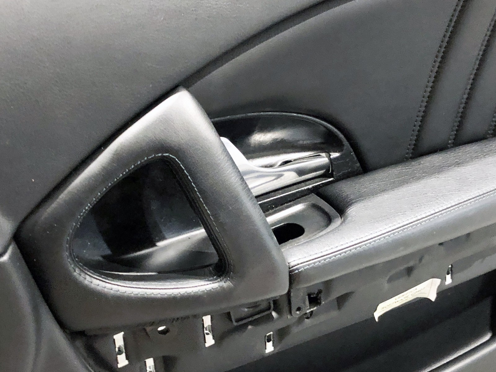 03-13 Maserati Quattroporte M139 Front Right Interior Door Trim Panel NERO Black