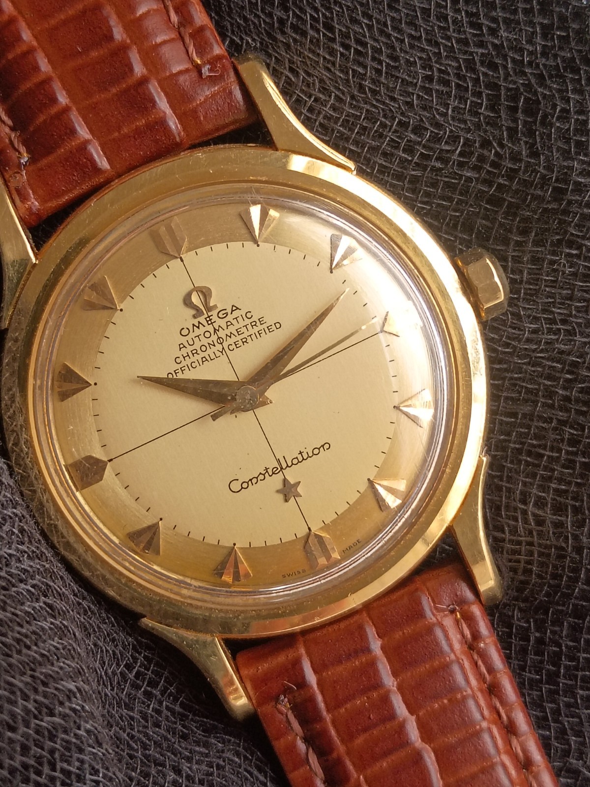 18k Solid Gold OMEGA Constellation Arrow Markers Automatic Vintage Men's Watch image 2
